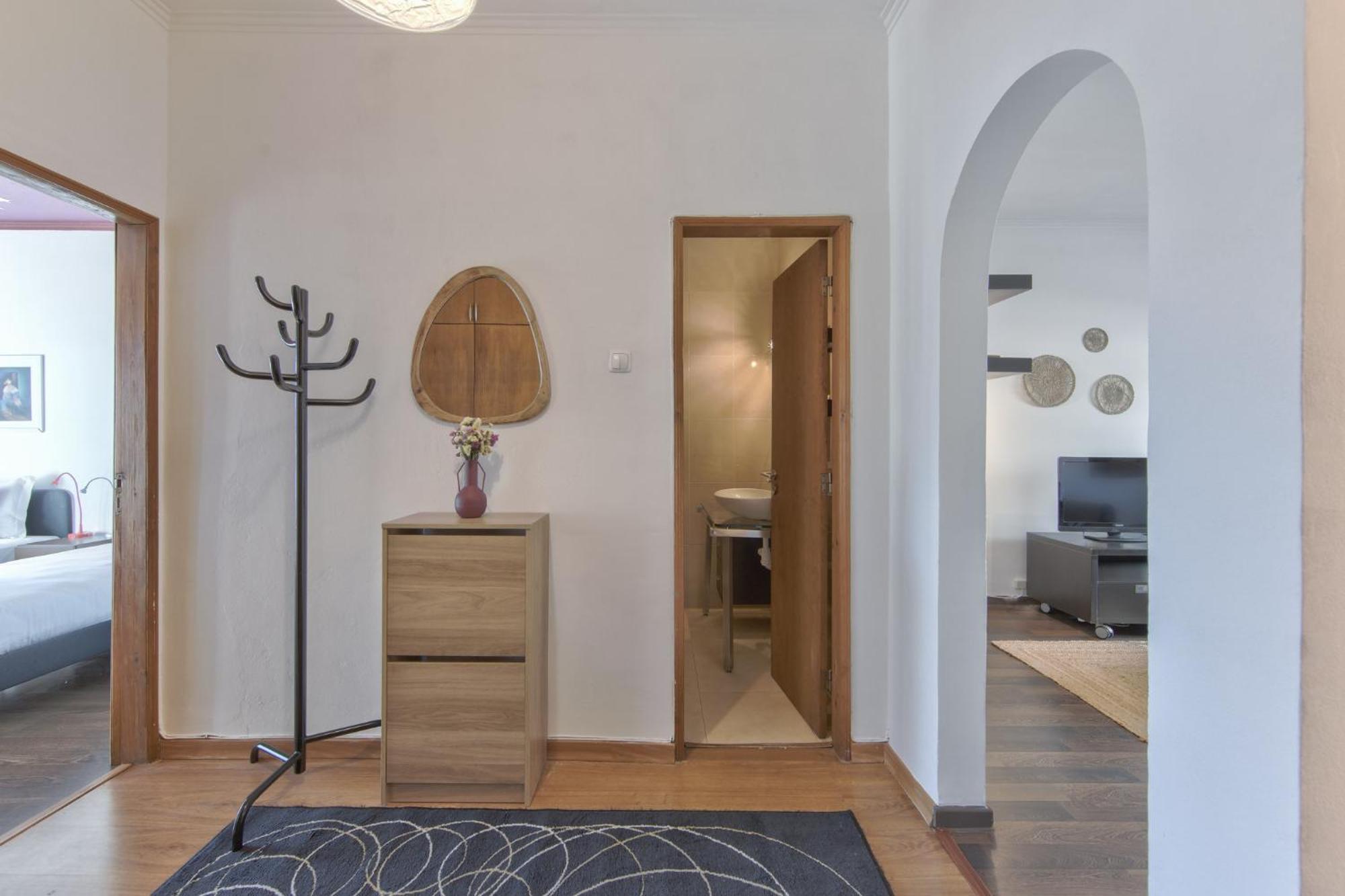 Apartment Ajuda Typical By Homing *