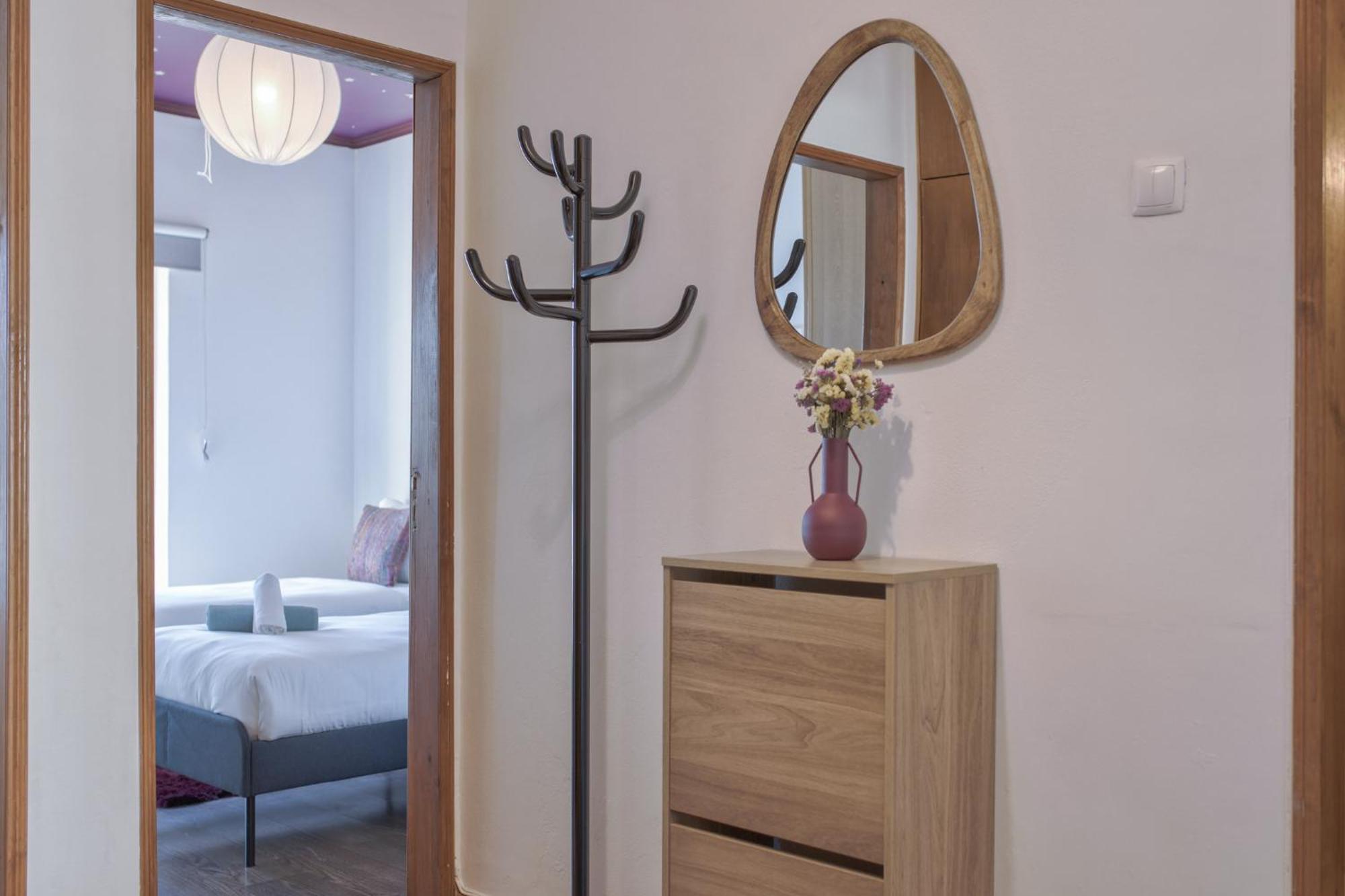 Ajuda Typical By Homing Apartment